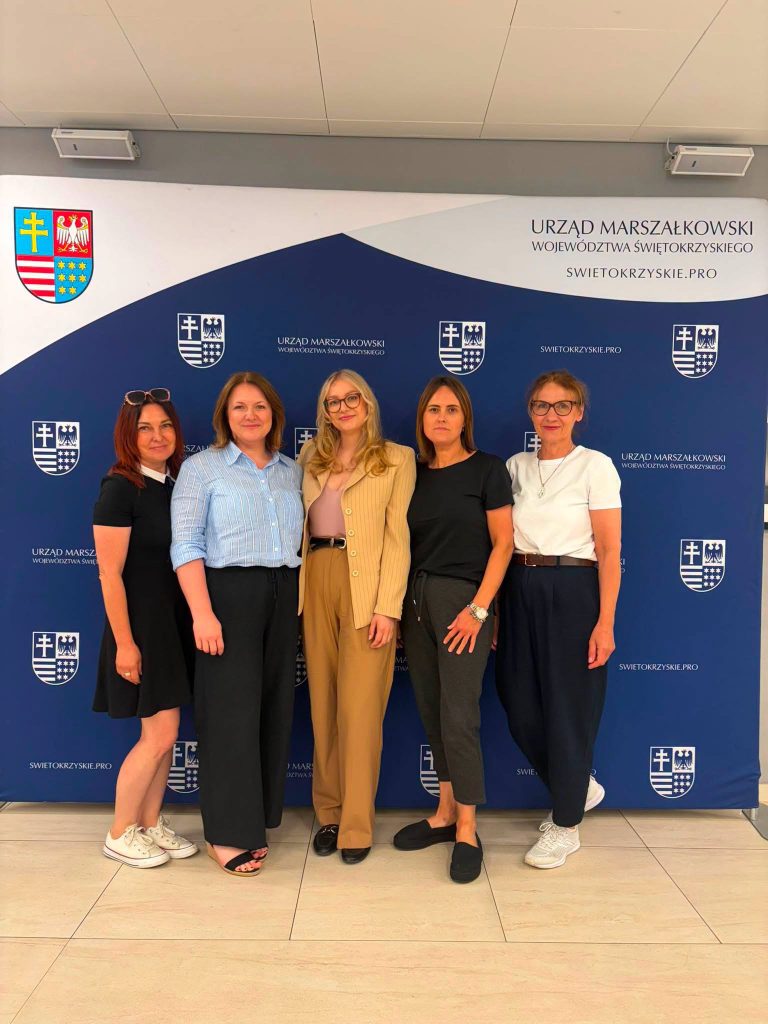 Uczestnicy konferencji ,,Głos dziecka- wspólna odpowiedzialność"