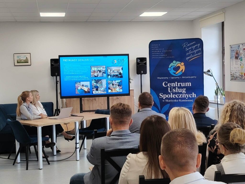 Na zdjęciu uczestnicy Regionalnego Forum CUS w Skarżysku-Kamiennej.