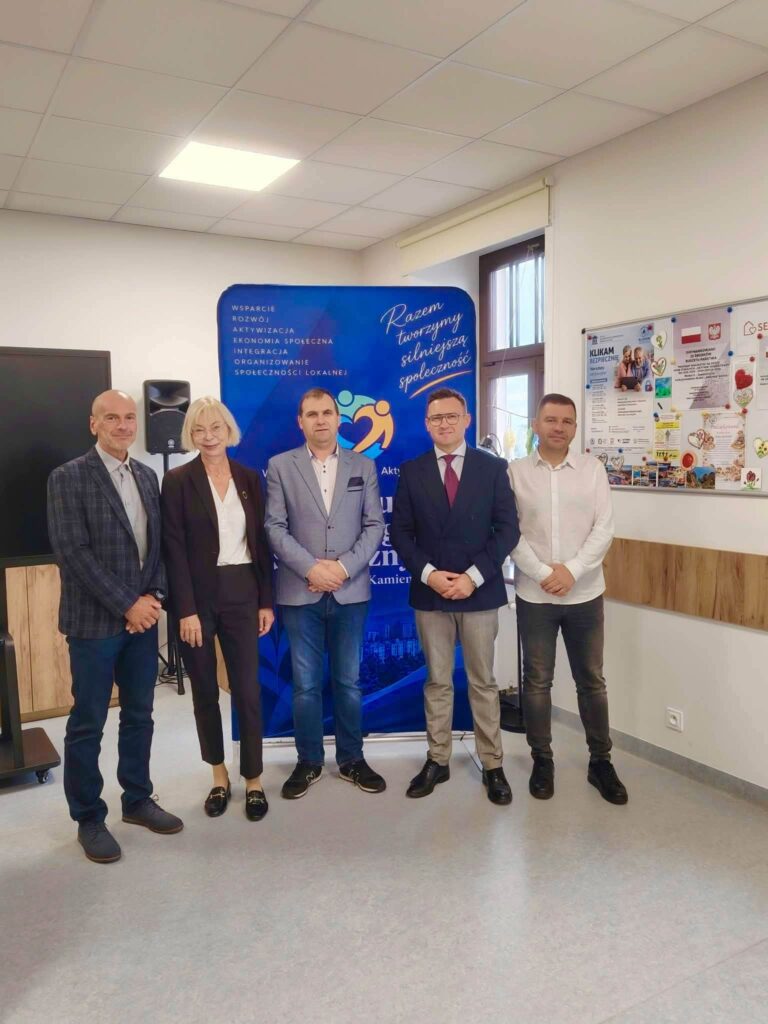 Na zdjęciu uczestnicy Regionalnego Forum CUS w Skarżysku-Kamiennej.